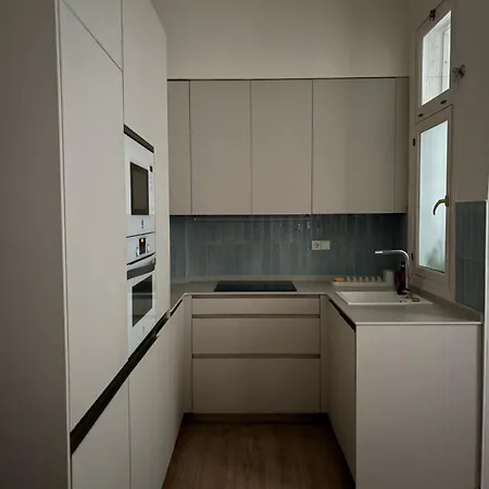 בית אירוח Premium En Plaza Mina Minimalismo Y Confort A Pasos Del Mar קדיז